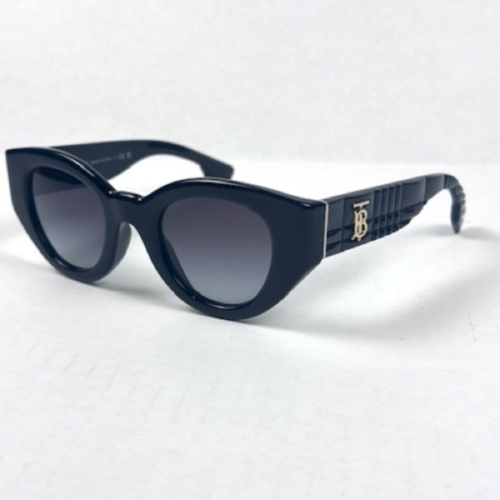 Burberry B 4390F 3001/8G Sunglasses New Authentic